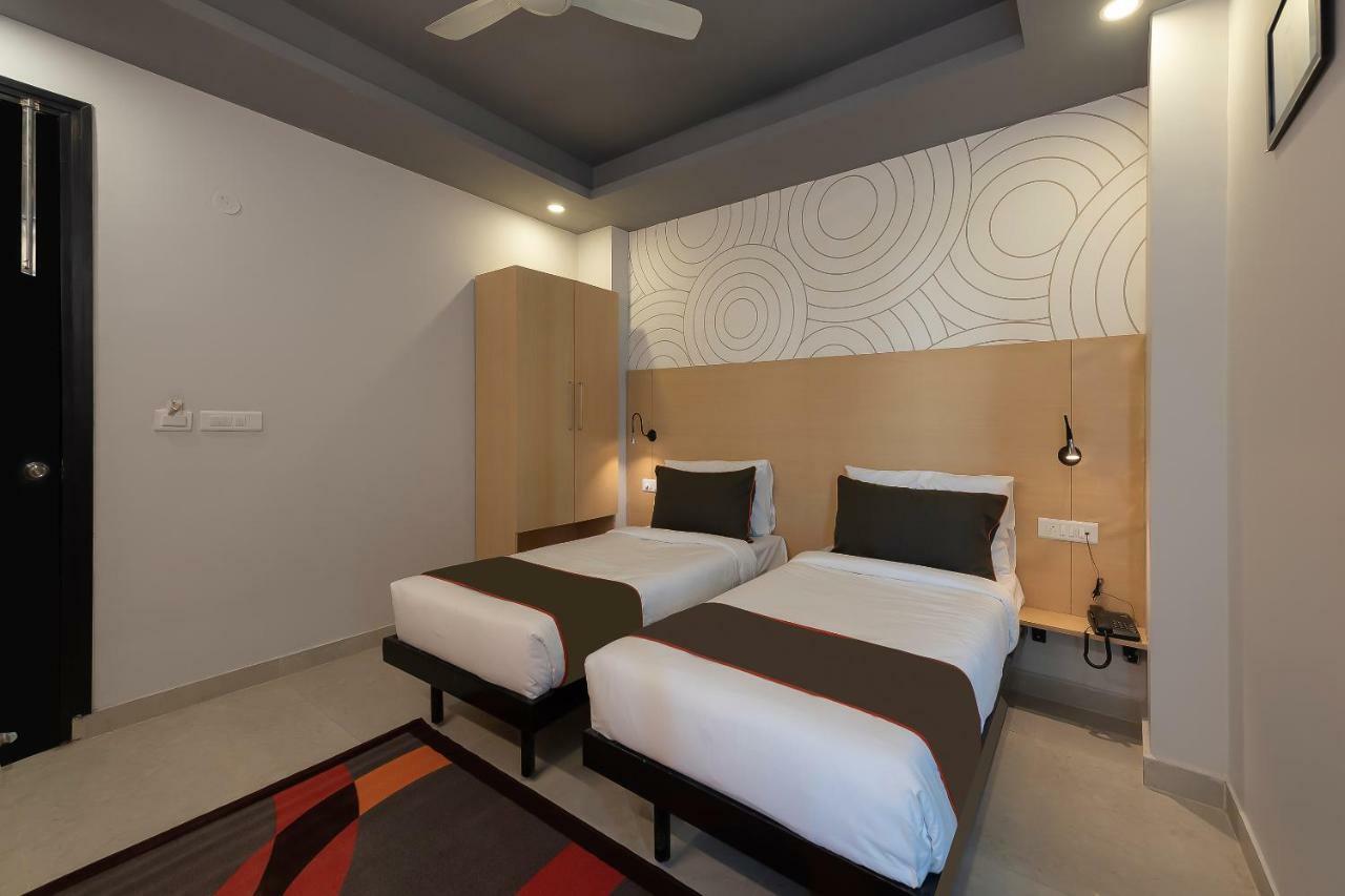 Collection O 162 Vardhman International Hotel Gurgaon Exterior foto