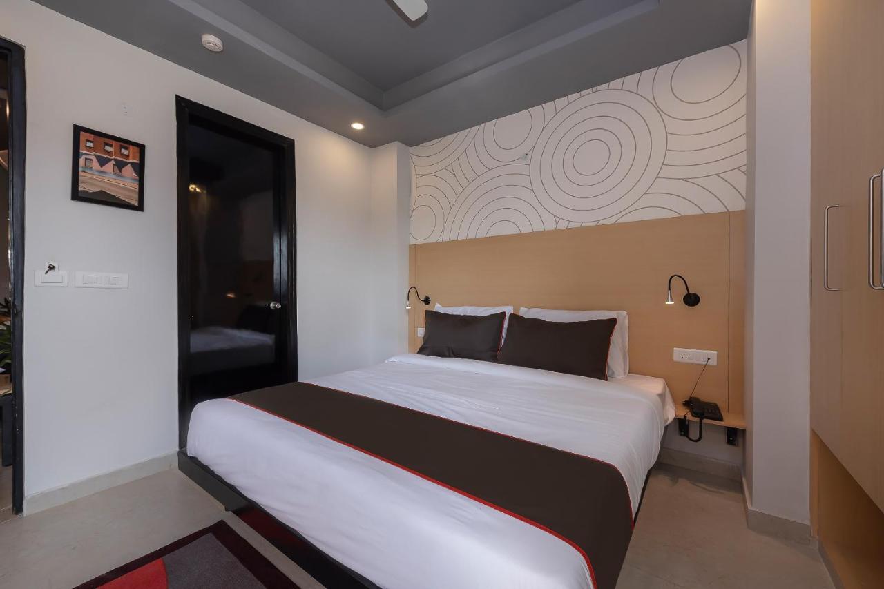 Collection O 162 Vardhman International Hotel Gurgaon Exterior foto