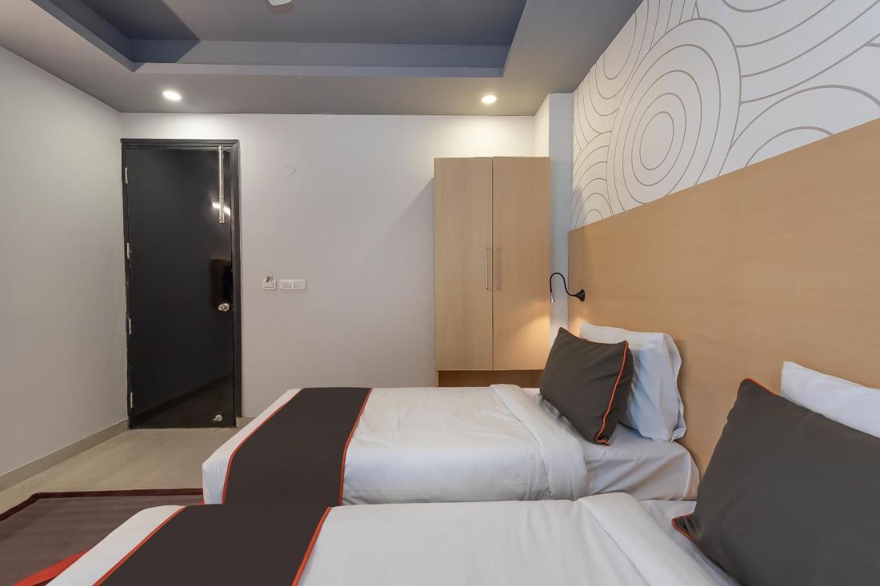 Collection O 162 Vardhman International Hotel Gurgaon Exterior foto